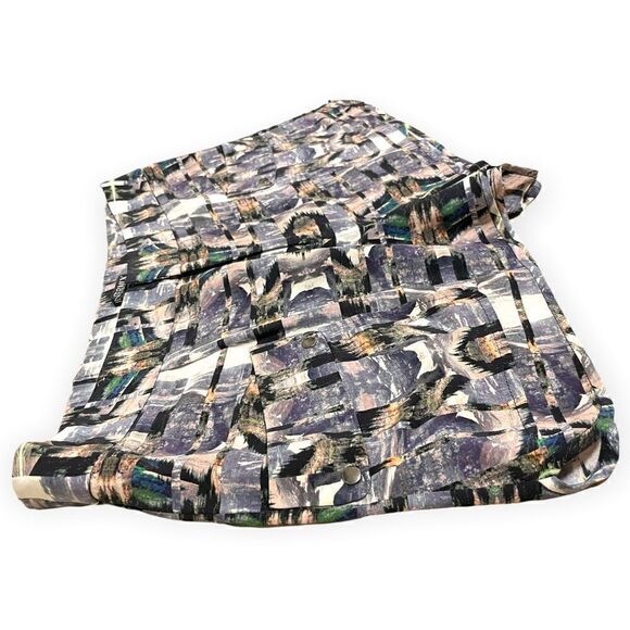 INTERMIX 100% Purple Printed Silk Printed Shorts
| Size: M | - Picture 10 of 11